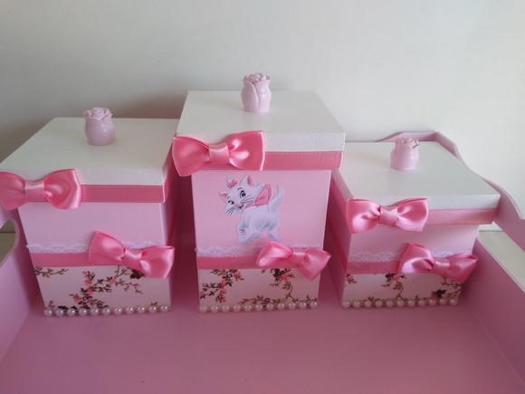 Kit Higiene para Bebê em mdf Tema Gatinha Marie