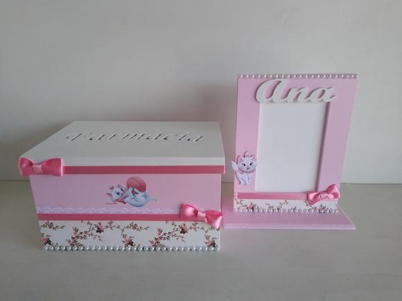 Kit Higiene para Bebê em mdf Tema Gatinha Marie
