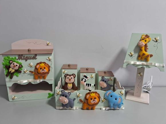 Kit Higiene para Bebê em mdf Tema Safari
