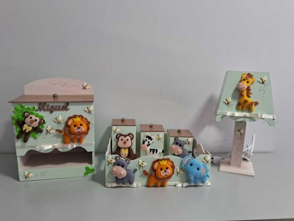 Kit Higiene para Bebê em mdf Tema Safari