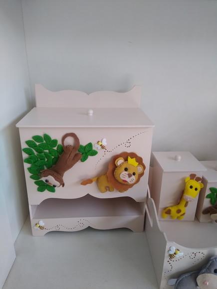 Kit Higiene para Bebê em mdf Tema Safari com 9 Peças
