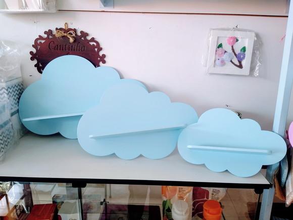 Trio de Prateleiras Nuvens em mdf