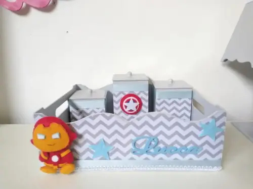 Cesta com 3 Potes em Vários Temas e Cores