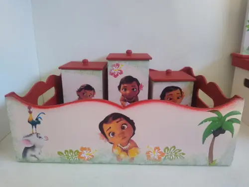 Kit Higiene para Bebê em mdf Tema Moana Baby