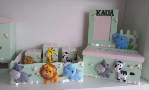 Kit Higiene para Bebê em mdf Tema Safari
