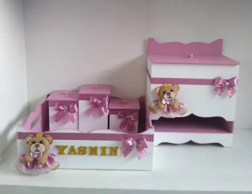 Kit Higiene para Bebê em mdf Tema Ursinha Princesa