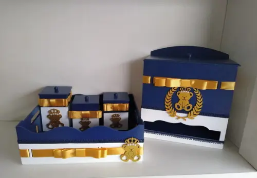 Kit Higiene para Bebê em mdf Tema Ursinho Príncipe
