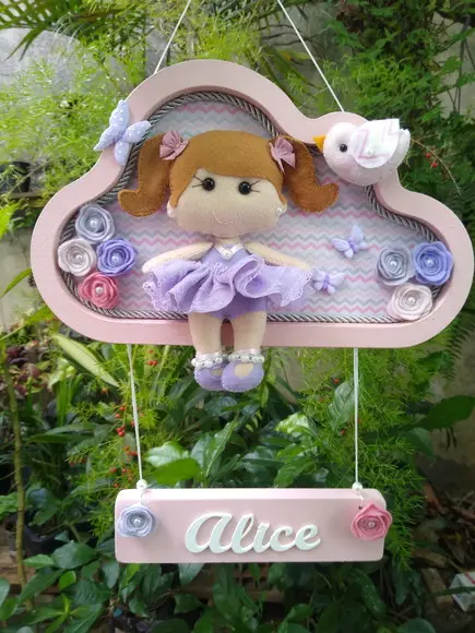 Porta Maternidade Nuvem com Placa para Nome
