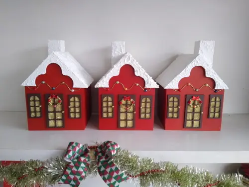 Porta Panetones em mdf Casinha