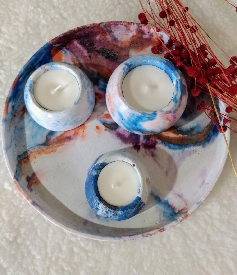 Bandeja Redonda 25cm e Trio de Velas Aromáticas em Concreto