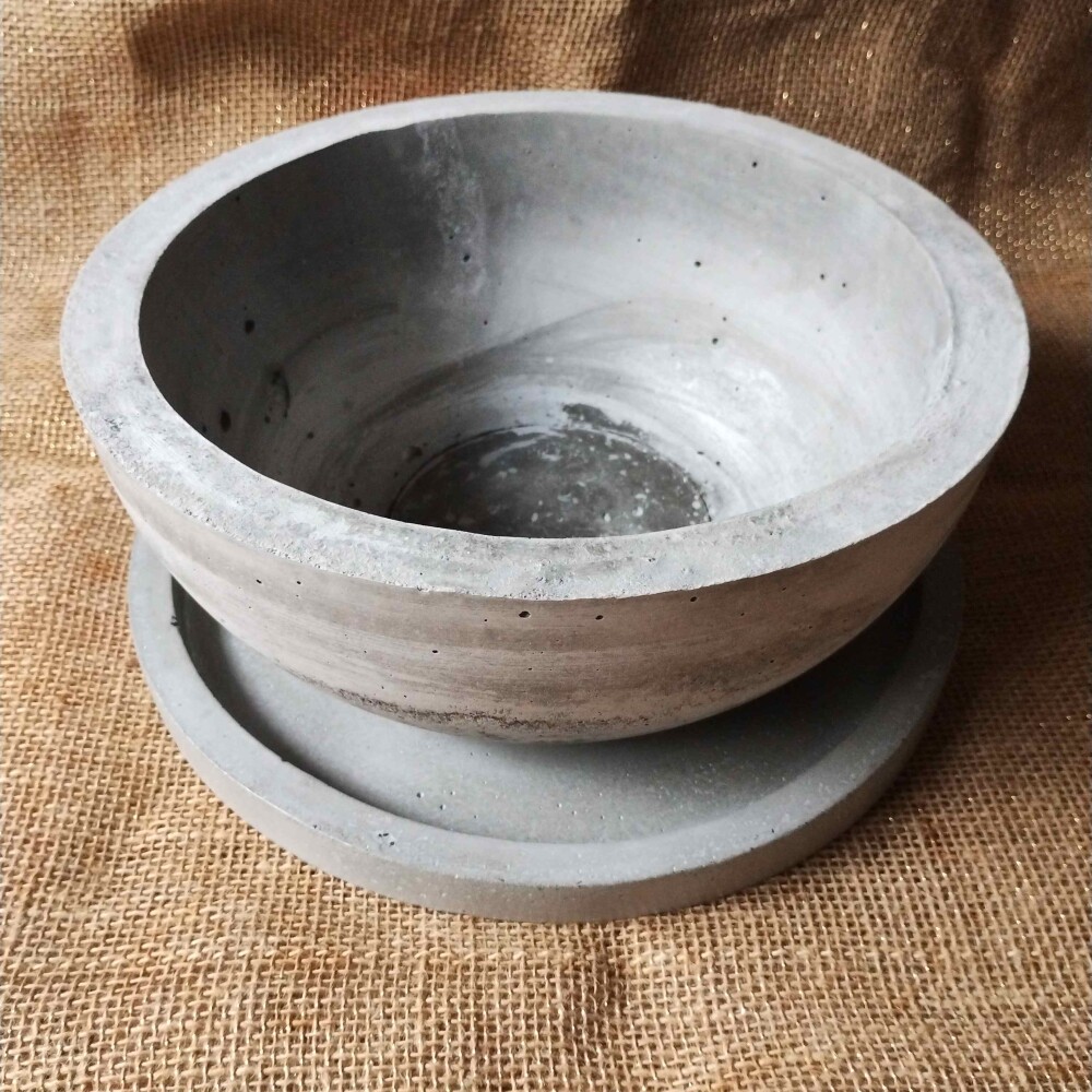 kit Vaso Bowl em concreto G30 cm e Prato suporte de 29cm para ter