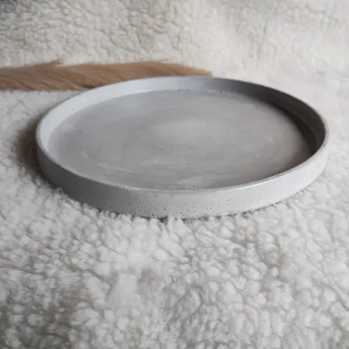 Bandeja Redonda 25cm em concreto decoração lavabo casa e escrit
