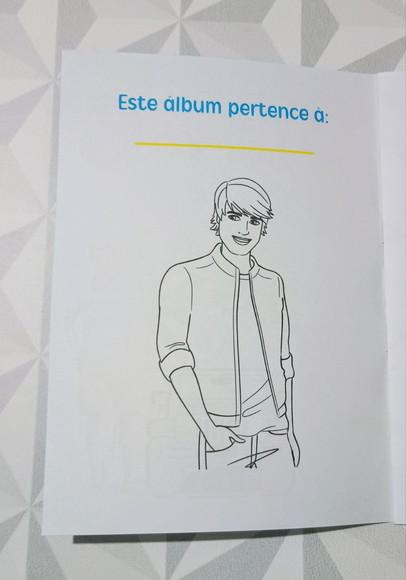 Álbum de Figurinhas e Livro de Colorir Ken - 15x21