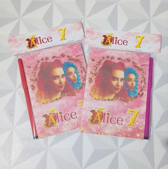 Kit 5 Brindes em 1 Lembrancinha Festa Infantil Descendentes