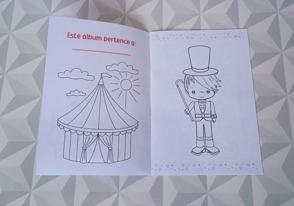 Kit Álbum de Figurinhas Personalizado Brinde Infantil Circo