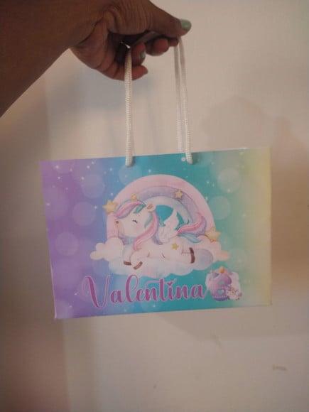 Sacola de Papel Personalizada Tema Unicórnio 15a x 20l