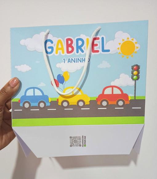 Sacola de Papel Personalizada Tema Carrinhos 15a x 20l