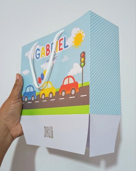 Sacola de Papel Personalizada Tema Carrinhos 15a x 20l