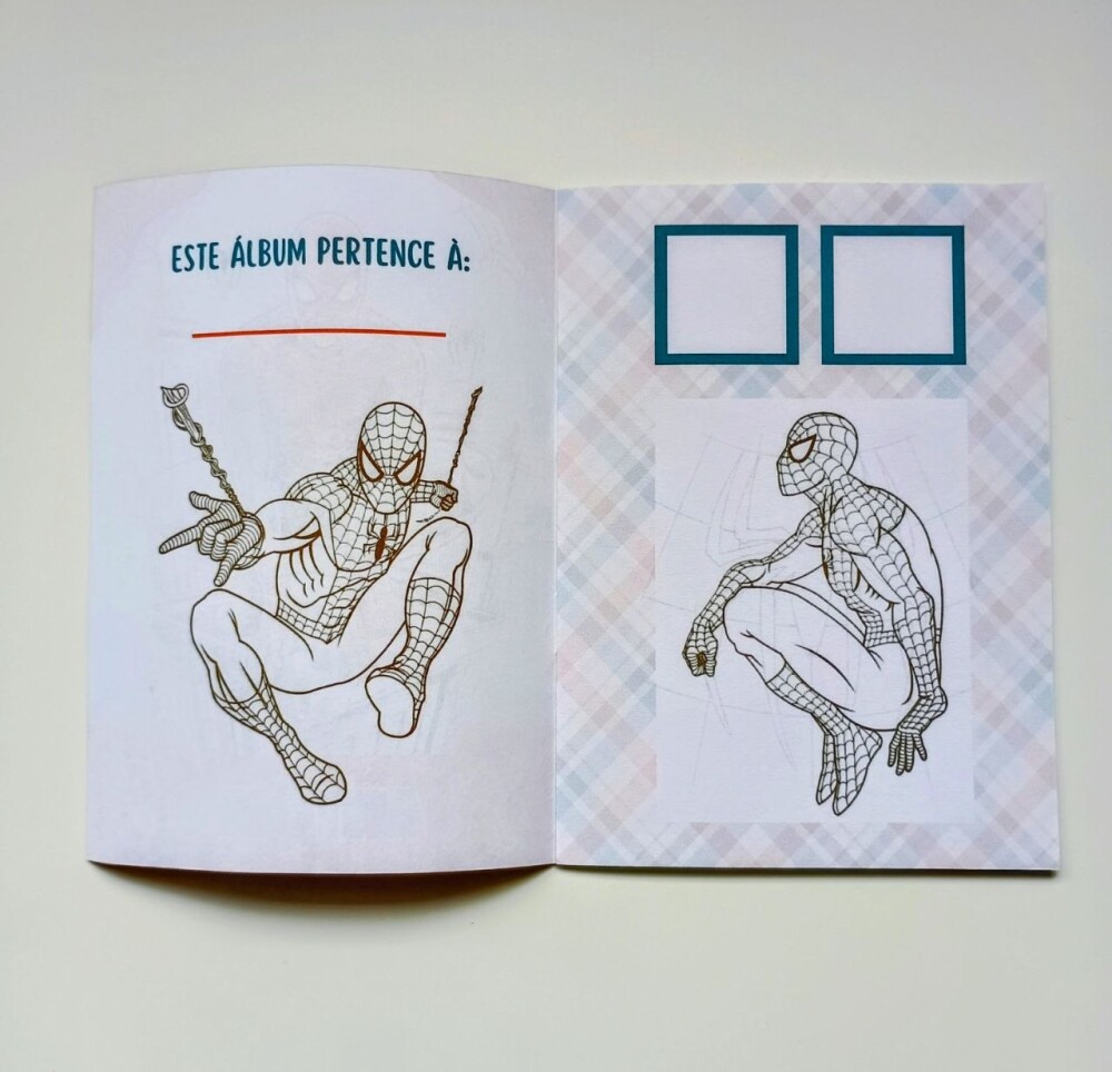 Álbum de Figurinhas e Livrinho de Colorir Lembrancinha Personali