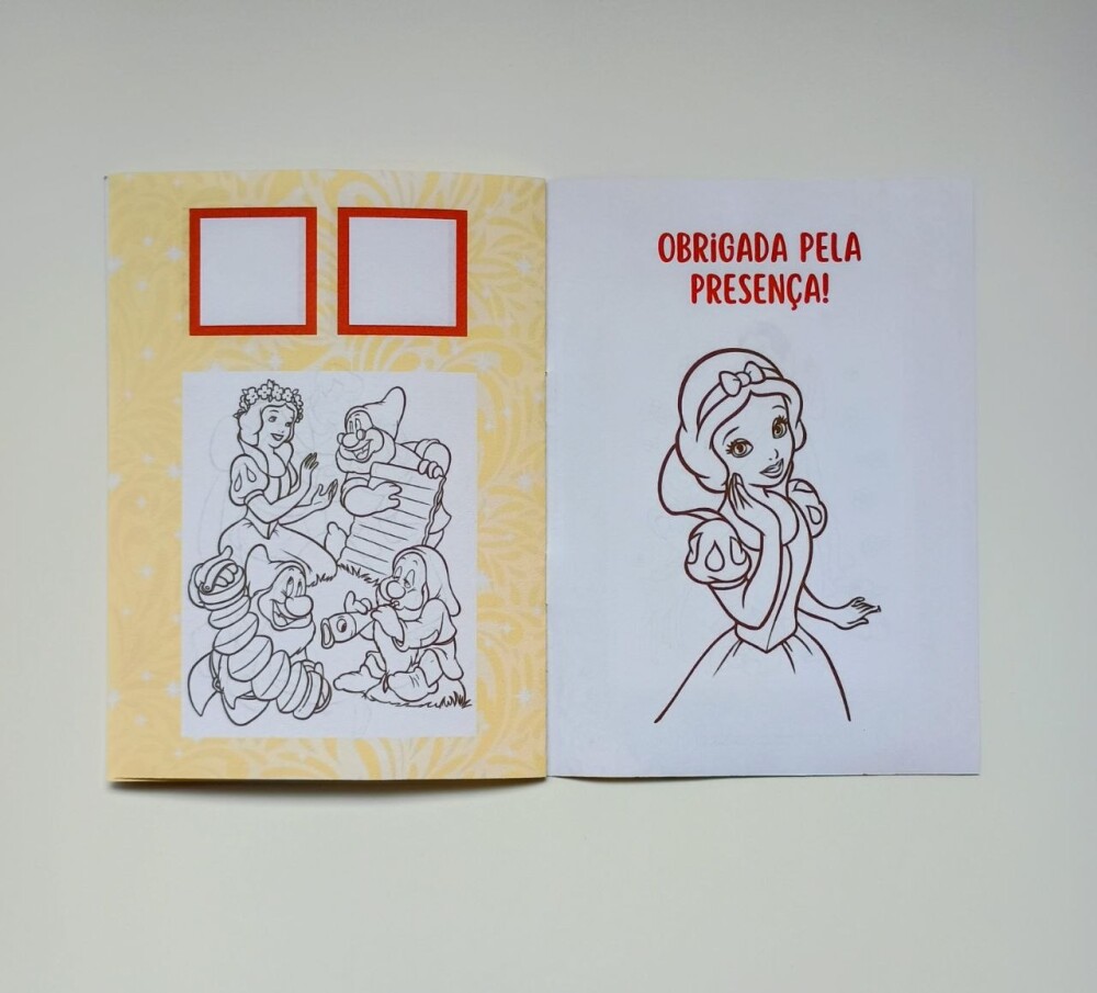 Álbum de Figurinhas e Livrinho de Colorir Lembrancinha Personali