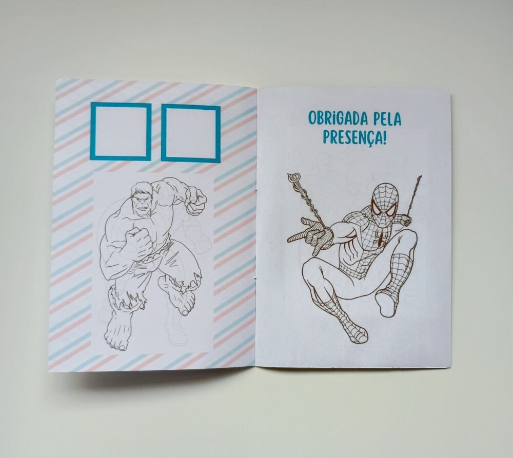Álbum de Figurinhas e Livrinho de Colorir Lembrancinha Personali