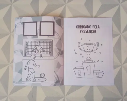 Álbum de Figurinhas e Colorir Lembrancinha Infantil Futebol