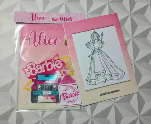 Álbum de Figurinhas e Livro de Colorir Barbie - 15x21