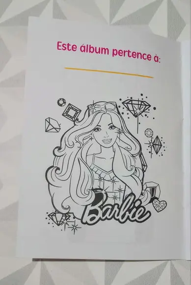 Álbum de Figurinhas e Livro de Colorir Barbie - 15x21