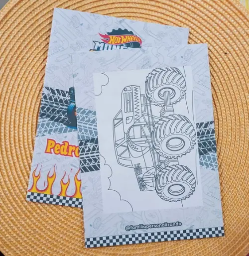 Álbum de Figurinhas e Livro de Colorir Monster Trucks 15x21