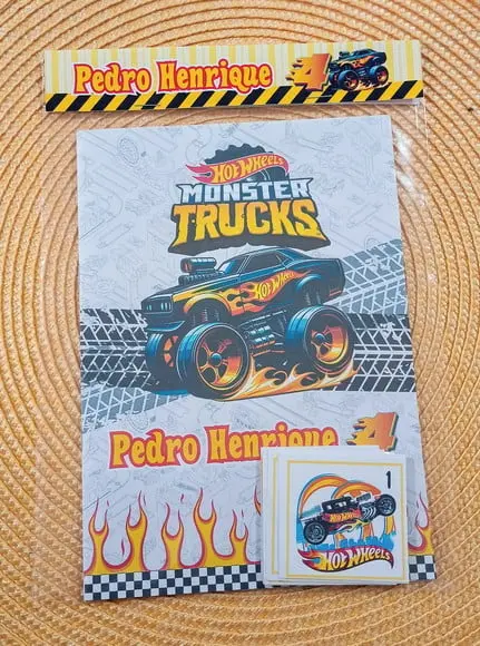 Álbum de Figurinhas e Livro de Colorir Monster Trucks 15x21