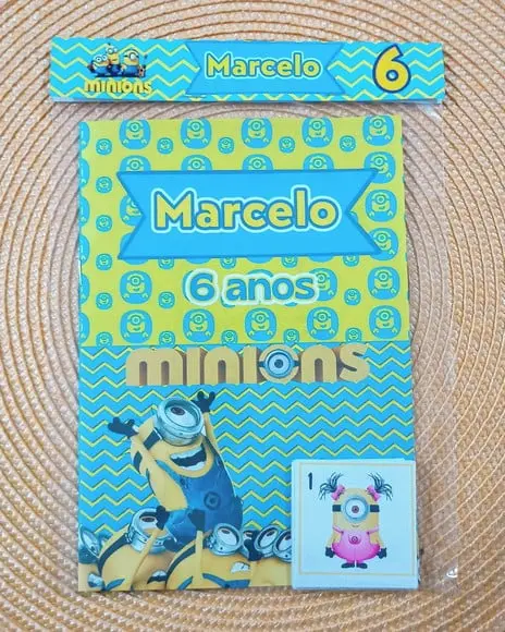 Álbum de Figurinhas Personalizado Minions 15x21