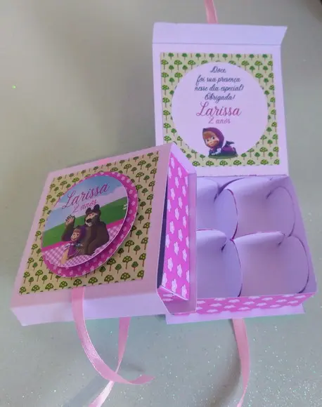 Caixinha Livro para 4 Docinhos - Todos os Temas