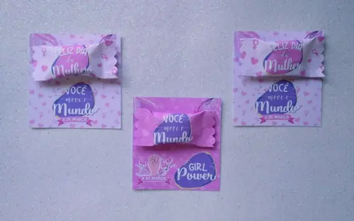 Card com Bala Personalizada Brinde Dia da Mulher