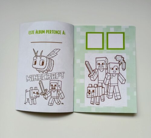 Álbum de Figurinhas e Livrinho de Colorir Lembrancinha Personali