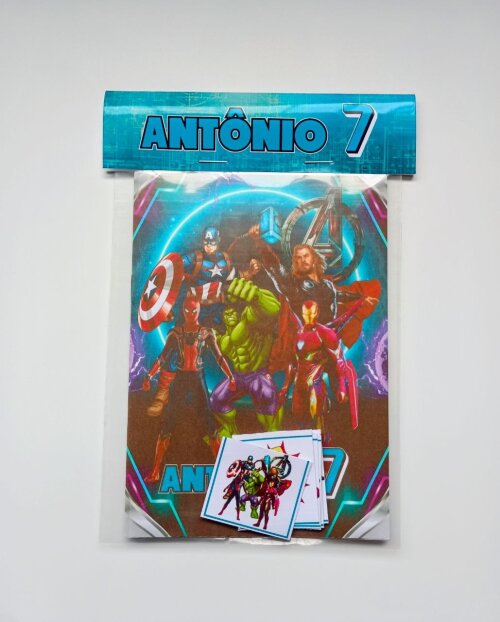 Álbum de Figurinhas e Livrinho de Colorir Lembrancinha Personalizada Aniversário Infantil Heróis