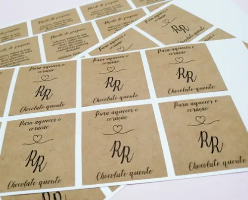 Adesivo em Papel Kraft 4,5 x 4,5 cm