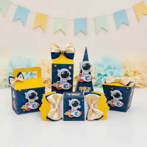 Kit 15 Caixas Personalizados Astronauta - Pegue e Monte