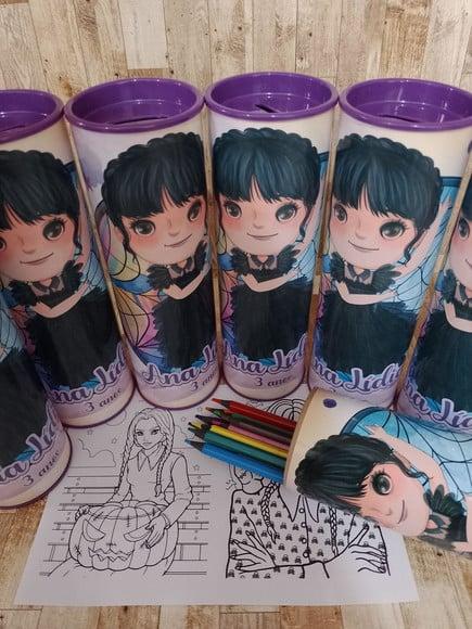 12 Cores Tubo Lata com Kit para Colorir Wandinha