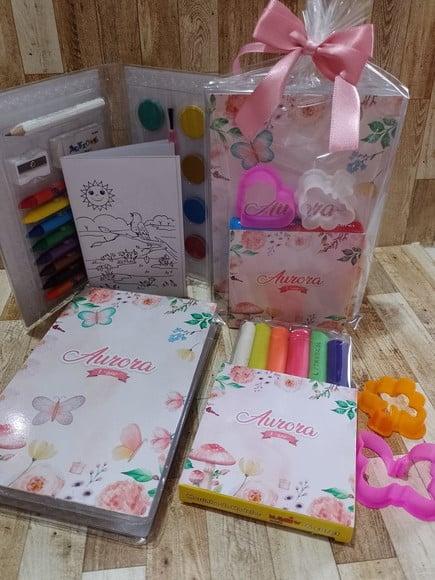 Kit Estojo de Colorir com Massinha Jardim