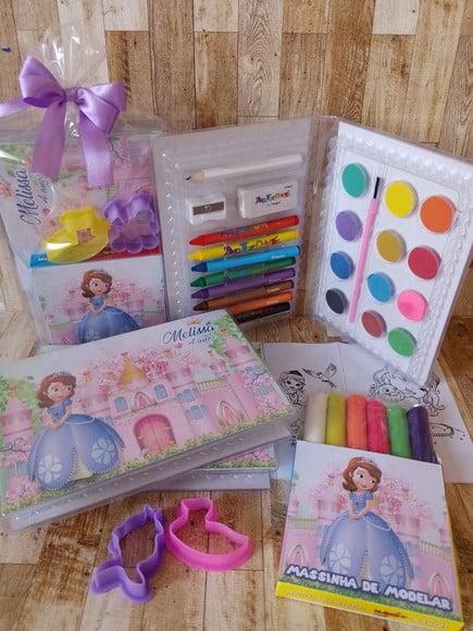 Kit Estojo de Colorir com Massinha Sofia