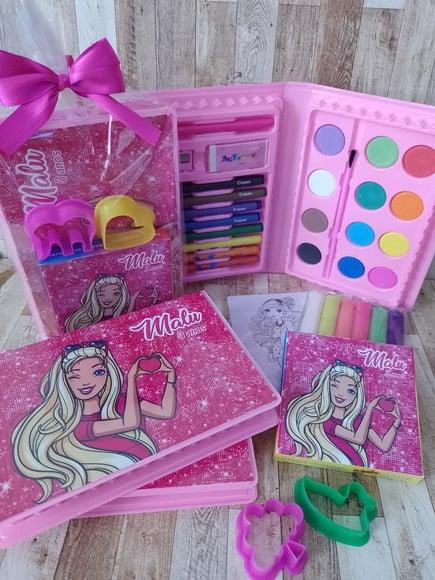 Kit Estojo de Colorir Embalado com Massinha Barbie