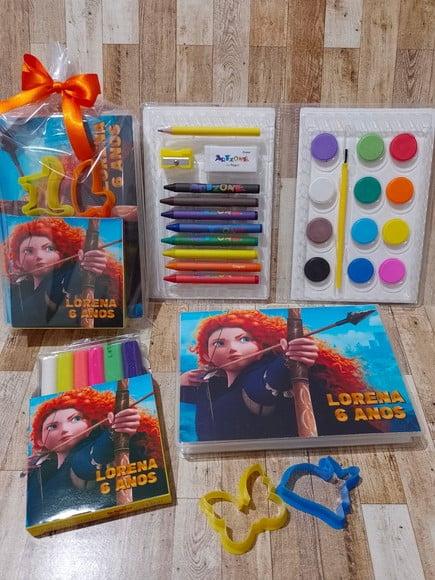 Kit Estojo de Colorir Embalado com Massinha Merida