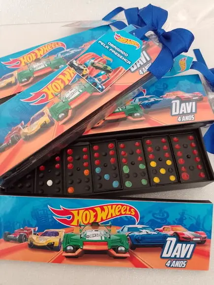 Dominó Hotwheels