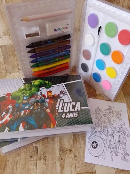 Estojo de Colorir Avengers
