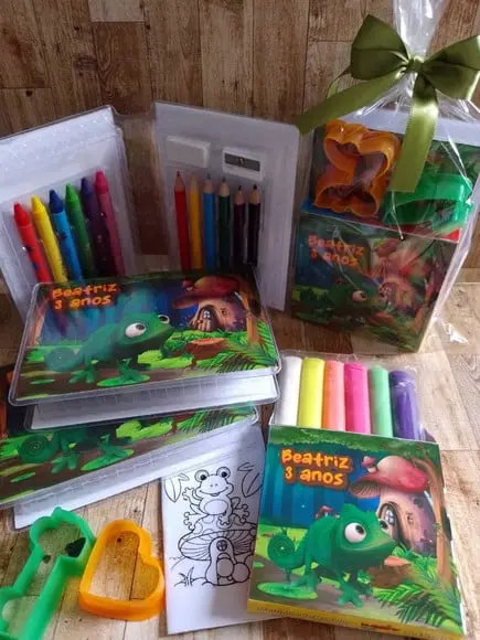 Estojo de Colorir com Massinha Pascal