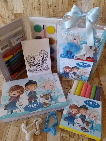 Kit Estojo de Colorir com Massinha Frozen