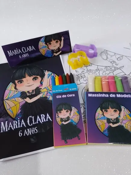 Kit Colorir Wandinha