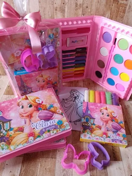 Kit Estojo de Colorir com Massinha Rapunzel
