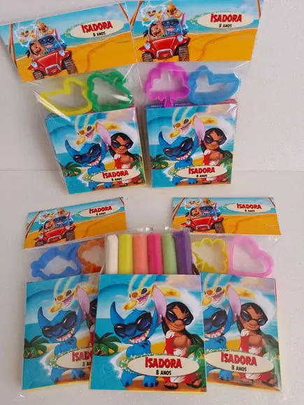 Massinha de Modelar com Cortadores Lilo e Stitch