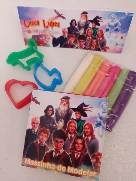 Massinha de Modelar com Cortadores Harry Potter